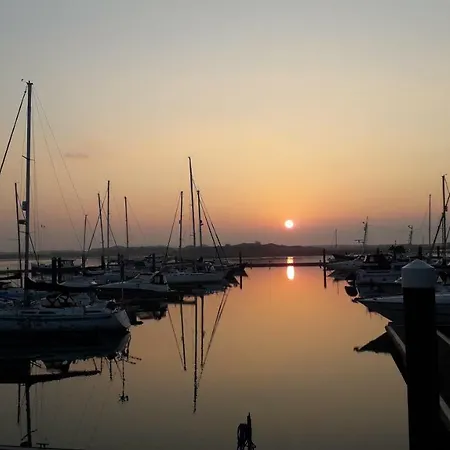 392 Block 21c Marina Village Apartment *